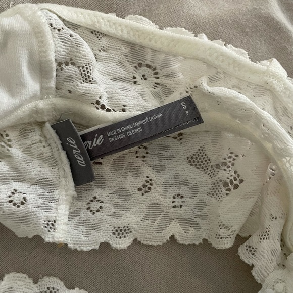 Arie white floral bralette - Picture 2 of 5